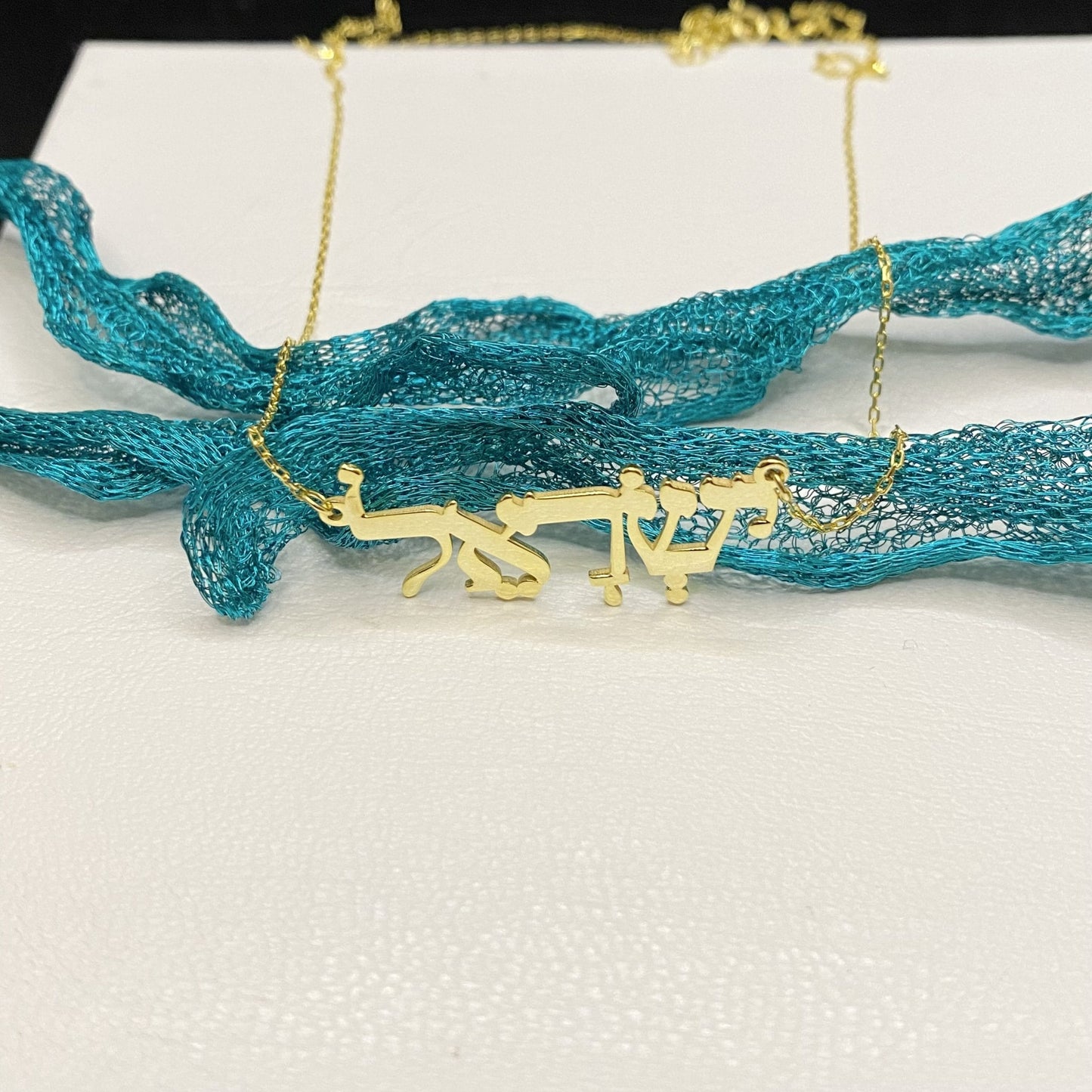 14K Real Solid Gold Custom Hebrew Name Necklace, Dainty Hebrew Letters Necklace , Personalized Hebrew Nameplate Jewelry , Personalized Gift