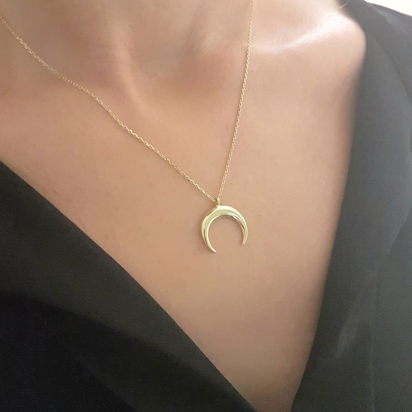 14K Gold Elegant Crescent Moon Double Horn Half Phase Moon Claw Style Charm Danity Delicate Trendy Pendant Necklace Best Birthday Gift for Women