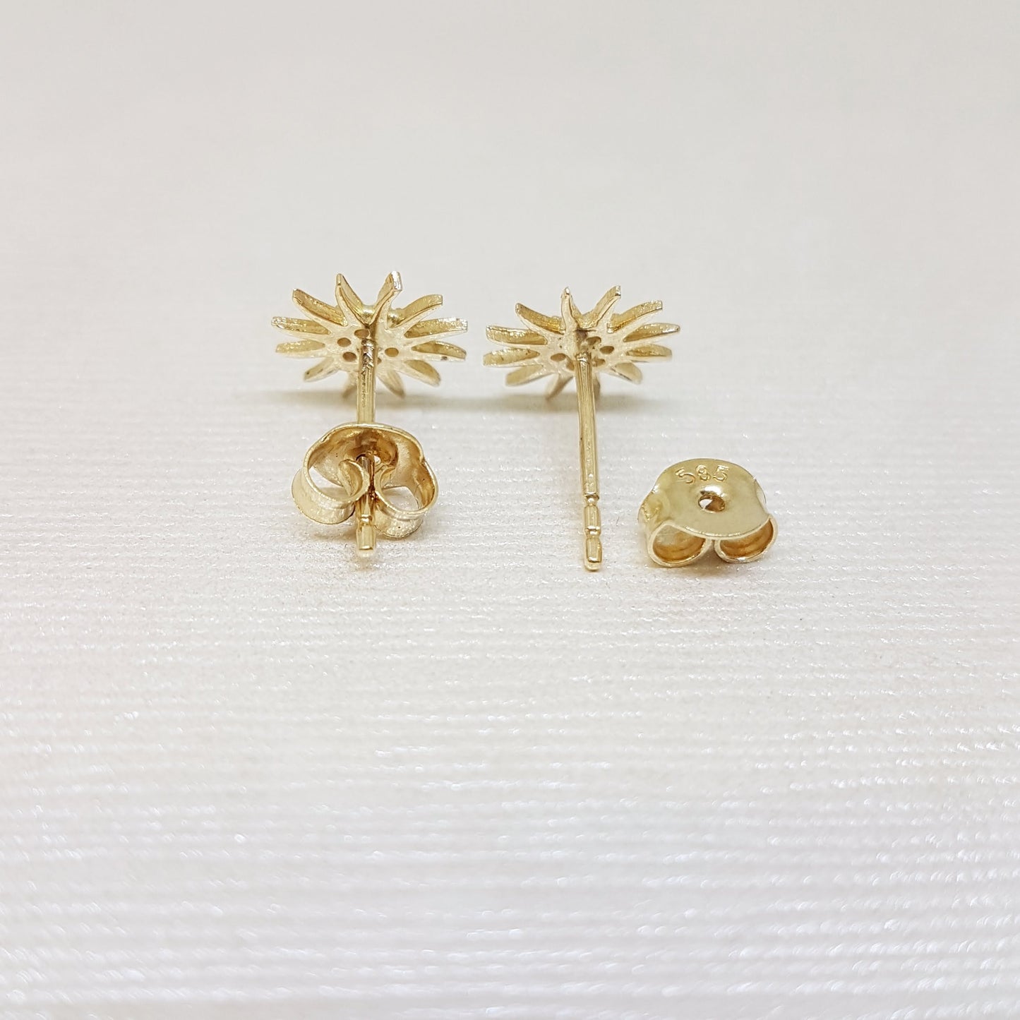 14K Gold Sun Stud Earrings Decorated with Zirconia Stones Tiny Dainty Delicate Charm Trendy The best way to say You are my sun shine for women jewelry girlfriend mom