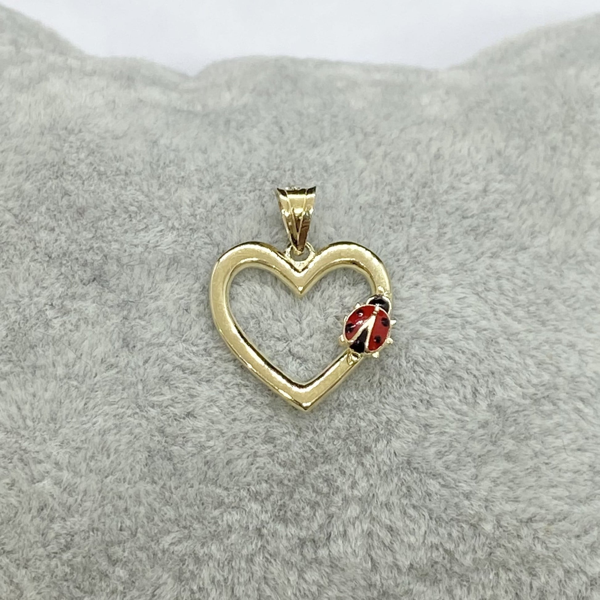 14K Real Solid Gold Heart Pendant Necklace for Women, Ladybug Necklace Gold, Gold Heart Necklace with ladybug , Christmas Gift, Handmade Jewelry