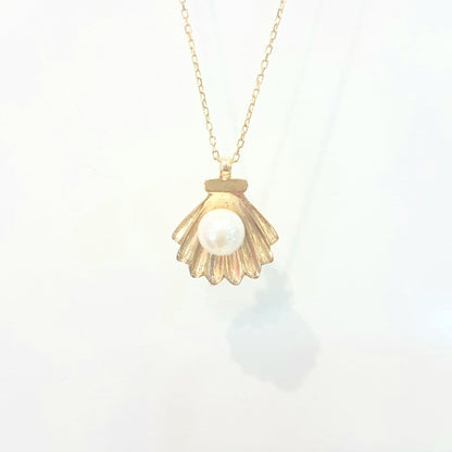 14K Real Solid Gold Sea Shell Design Decoreted with Pearl Charm Dainty Pendant Necklace for women