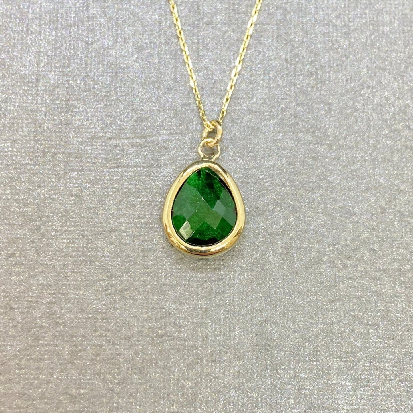 14K Solid Gold Emerald Birthstone Necklace for Women, Charm Necklace, May Birthstone , Mother's Day gift ,Birthday Gift,Birthstone Jewelry