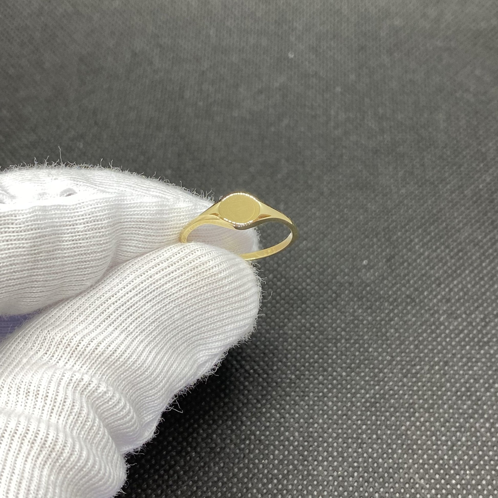 14K Solid Gold Oval Signet Ring for Women, Solid Gold Signet Ring , Oval Statement Ring, Gold Stacking Ring , 14k Solid Gold Ring, christmas gift