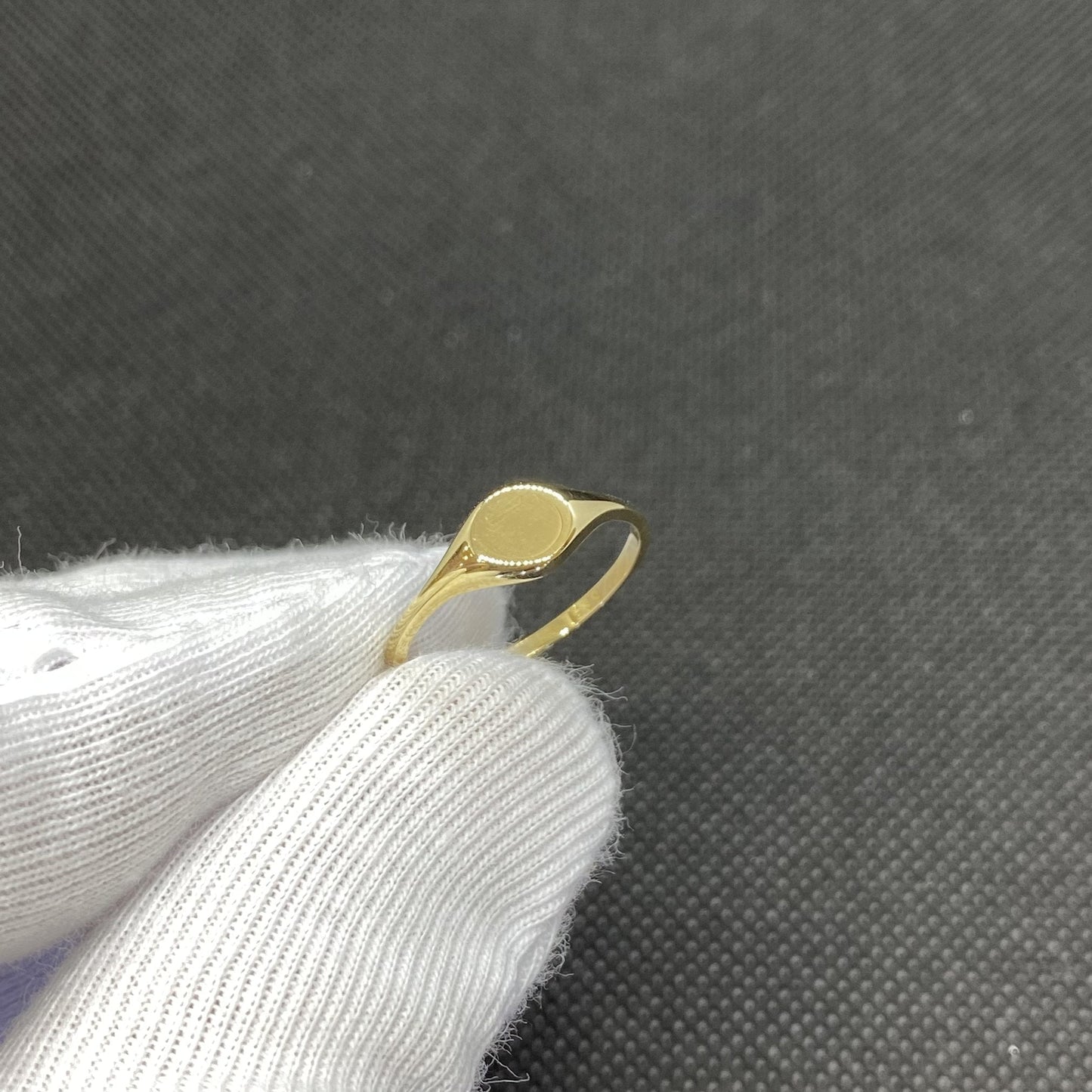 14K Solid Gold Oval Signet Ring for Women, Solid Gold Signet Ring , Oval Statement Ring, Gold Stacking Ring , 14k Solid Gold Ring, xmas gift