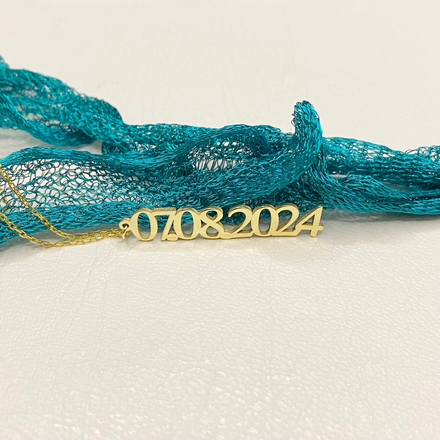 14K Solid Gold Vertical Custom Name Necklace