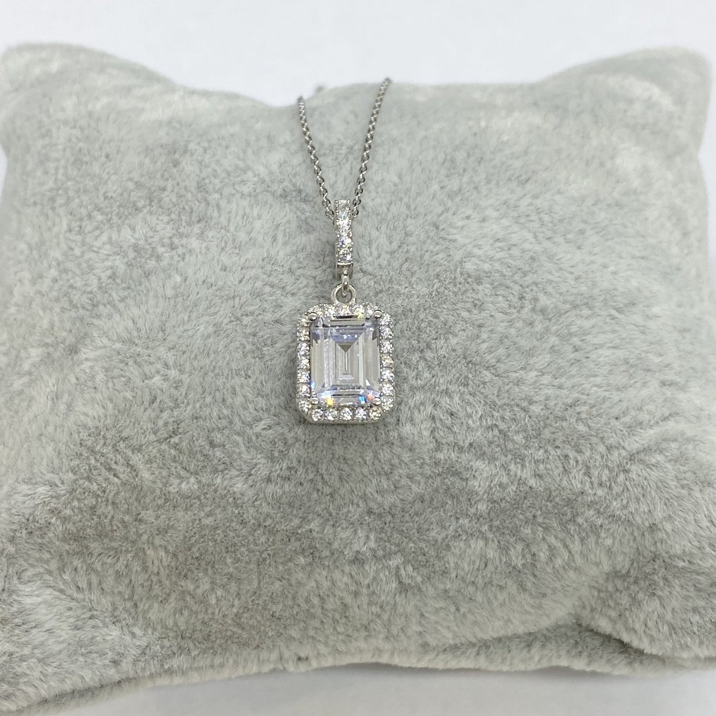 925K Sterling Silver Baguette Necklace for Women , Dainty Baguette Pendant , Solitaire Necklace Silver ,Baguette Cubic Zirconia Charm