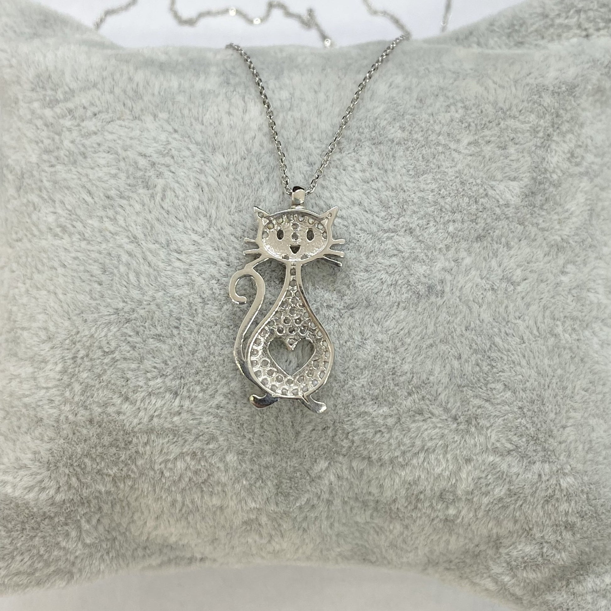 925K Sterling Silver Cat Necklace for Women, CZ Cat Pendant , Cat and Heart Neckalce Silver, Animal Jewelry , Gift for girs , Christmas Gifts
