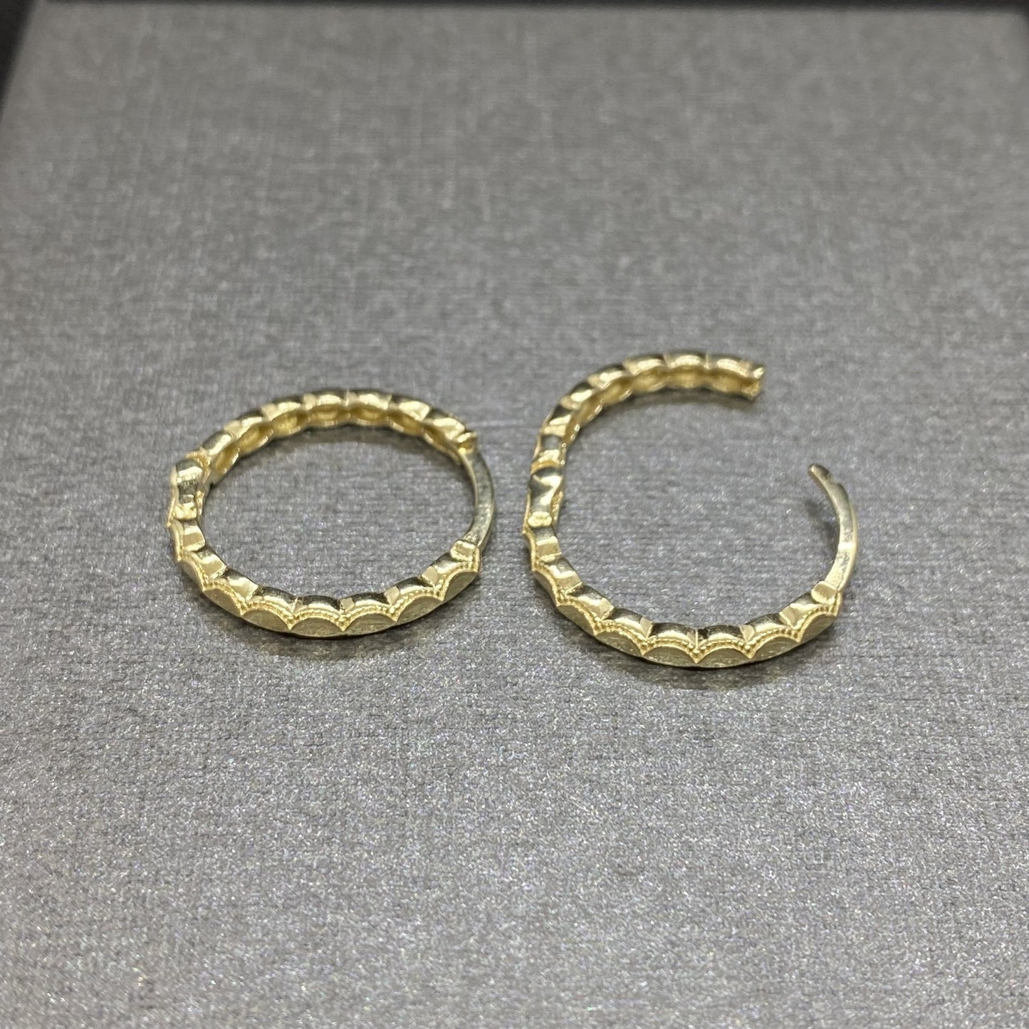 Dainty Hoop Earrings , 14K Solid Gold Minimalist Boho Hoop Earrings for Women , Gifts for Her , Textured Hoop Earrings , Christmas Day Gift