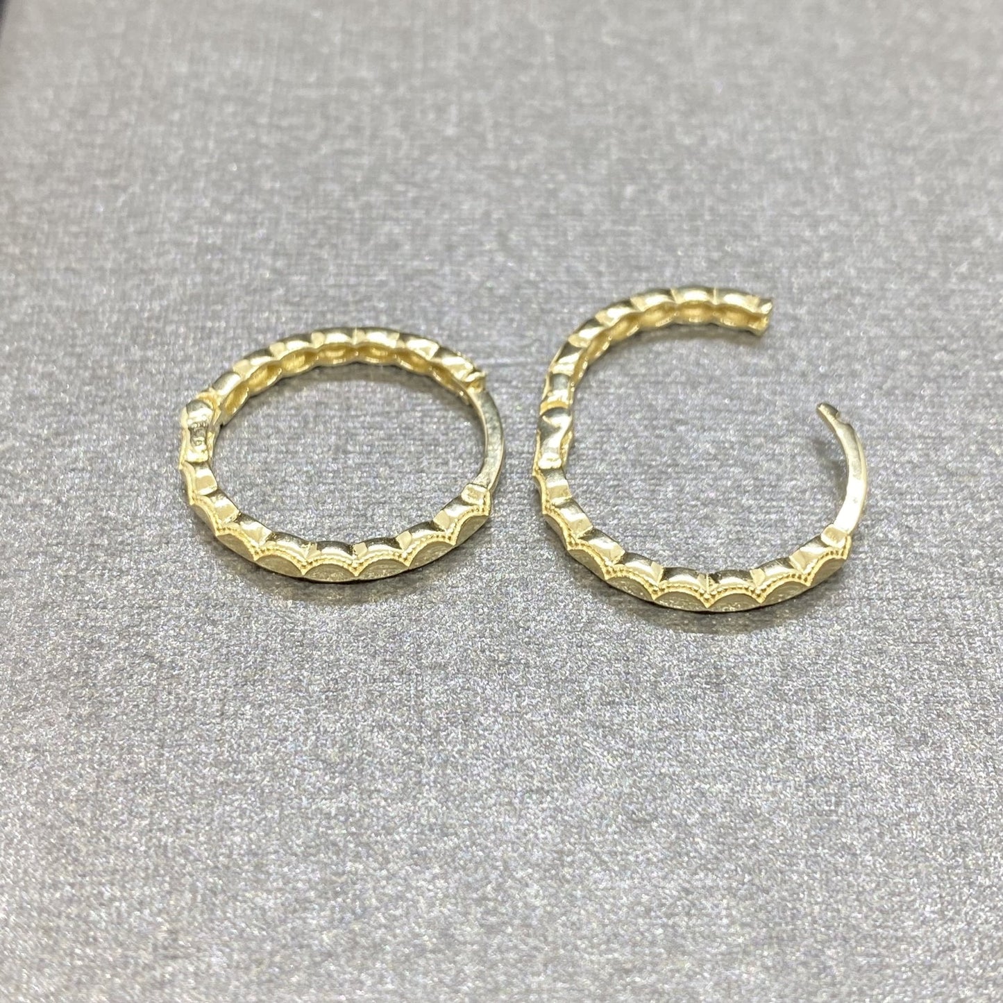 Dainty Hoop Earrings , 14K Solid Gold Minimalist Boho Hoop Earrings for Women , Gifts for Her , Textured Hoop Earrings , Gift for mom