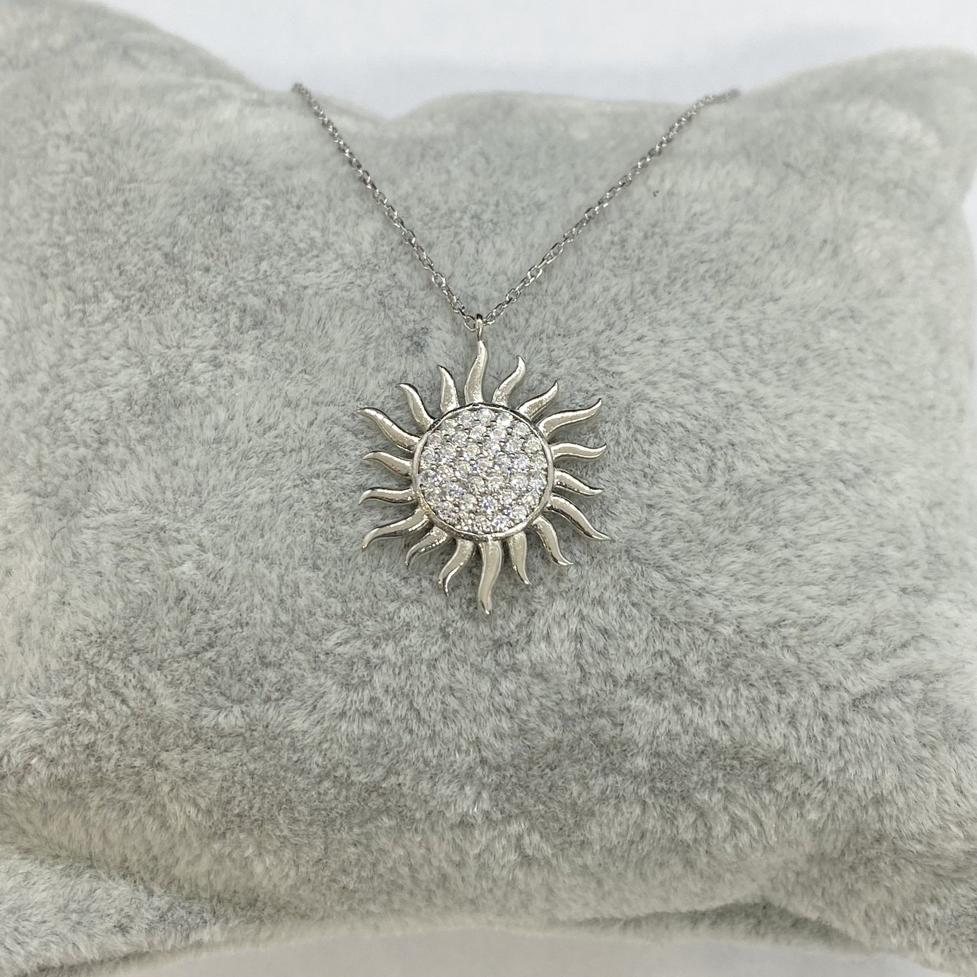 Dainty Sun Necklace, 925K Sterling Silver Sun Pendant Necklace for Women , Sunburst Necklace , CZ Celestial Pendant , Glowing Sun Sunshine