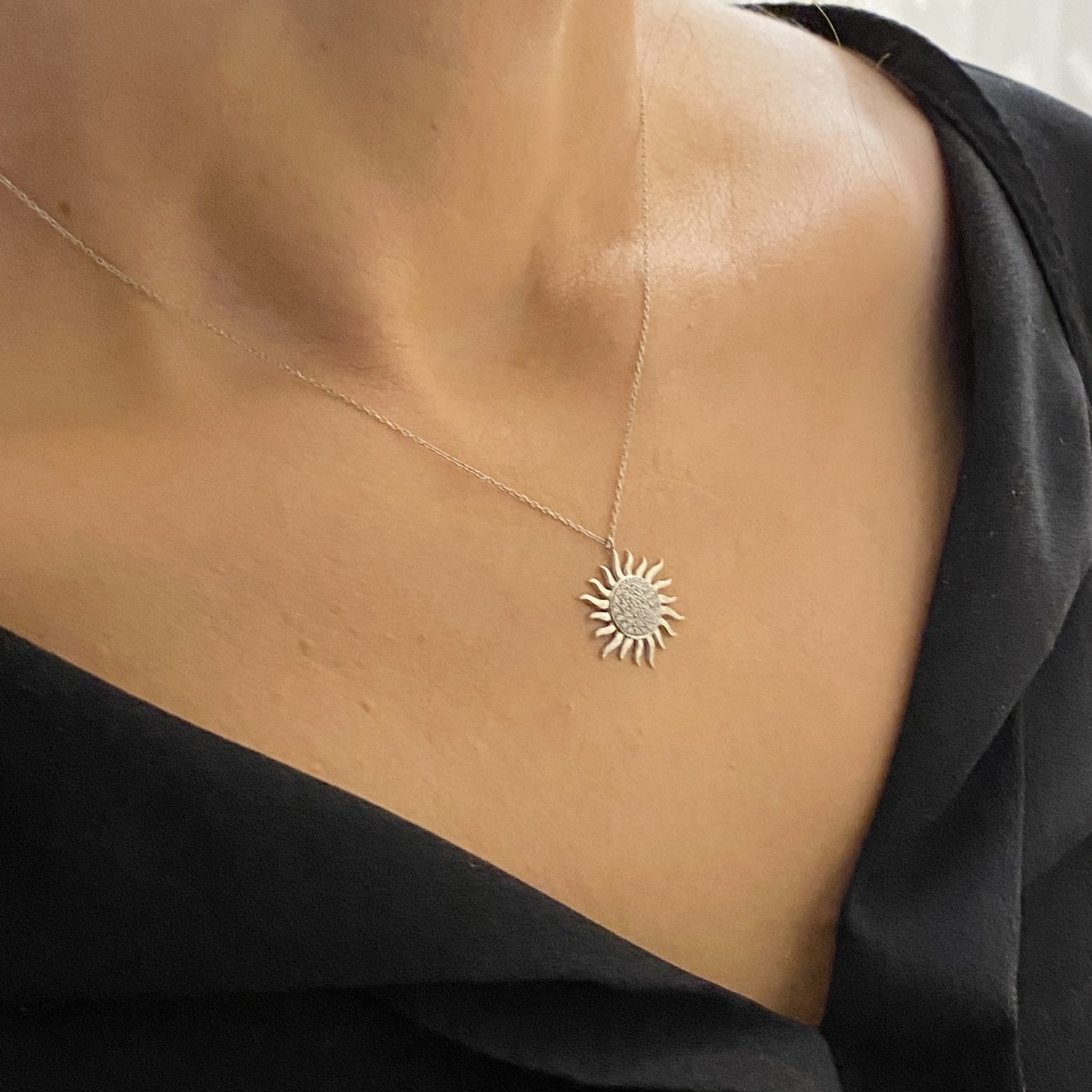 Dainty Sun Necklace, 925K Sterling Silver Sun Pendant Necklace for Women,Sunburst Necklace , CZ Celestial Pendant , Glowing Sun Sunshine