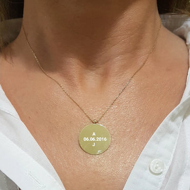 14K Gold Round Plate Disc Circular Engravable Customize Memorial Personalized Forever Remember Name Date Text Charm Delicate Trendy Pendant Necklace Best Birthday Anniversary Gift for Women (20 mm)