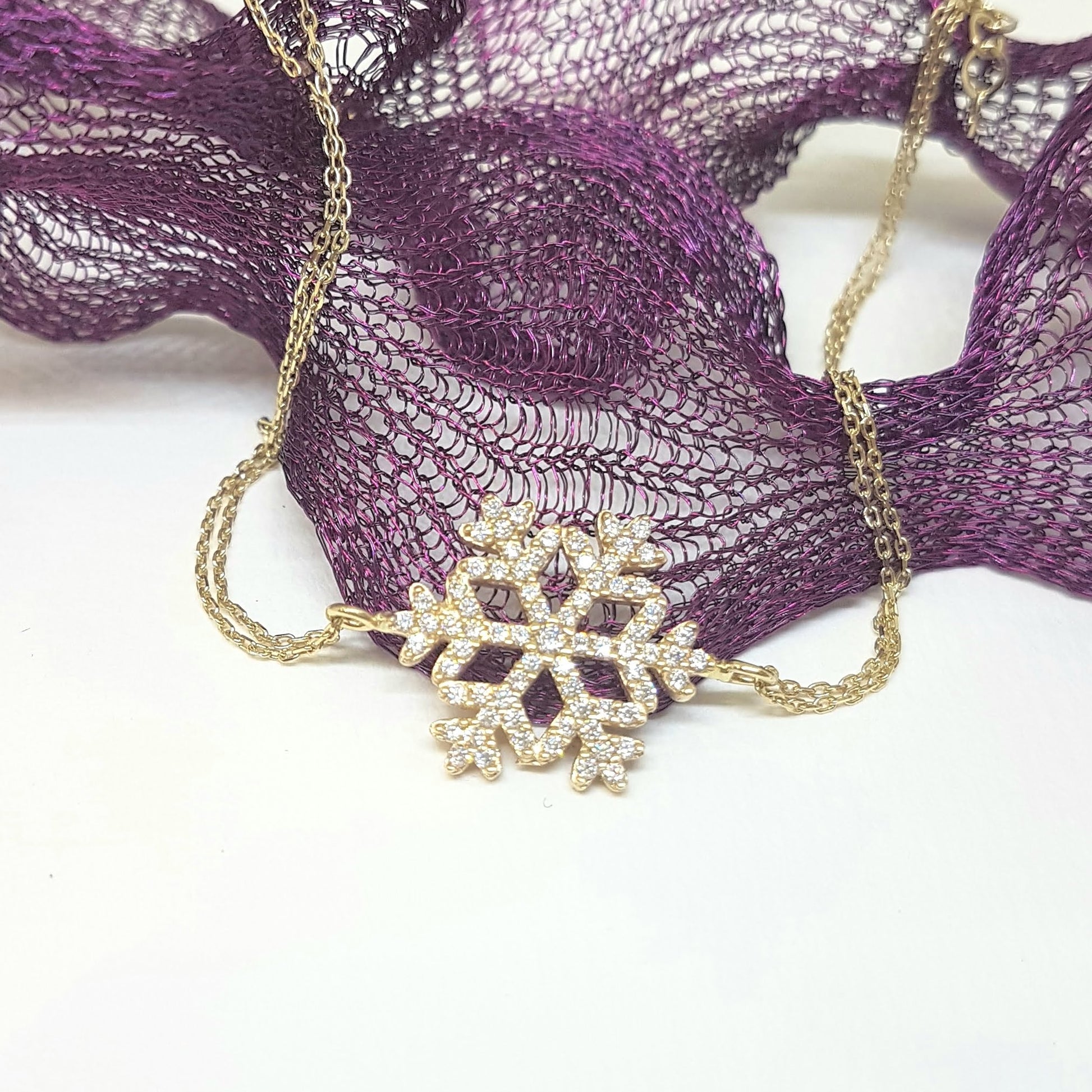 14K Real Solid Gold Snowflake Design with White Zirconia Stones Cute Elegant Dainty Charm Delicate Trendy Bracelet Best Birthday Gift for Women Jewelry