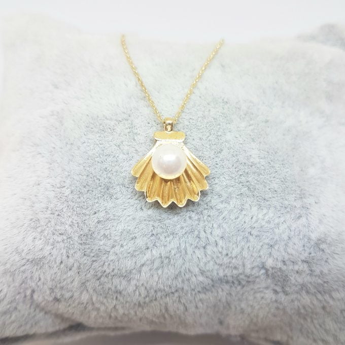14K Real Solid Gold Sea Shell Design Decoreted with Pearl Charm Dainty Pendant Necklace for women