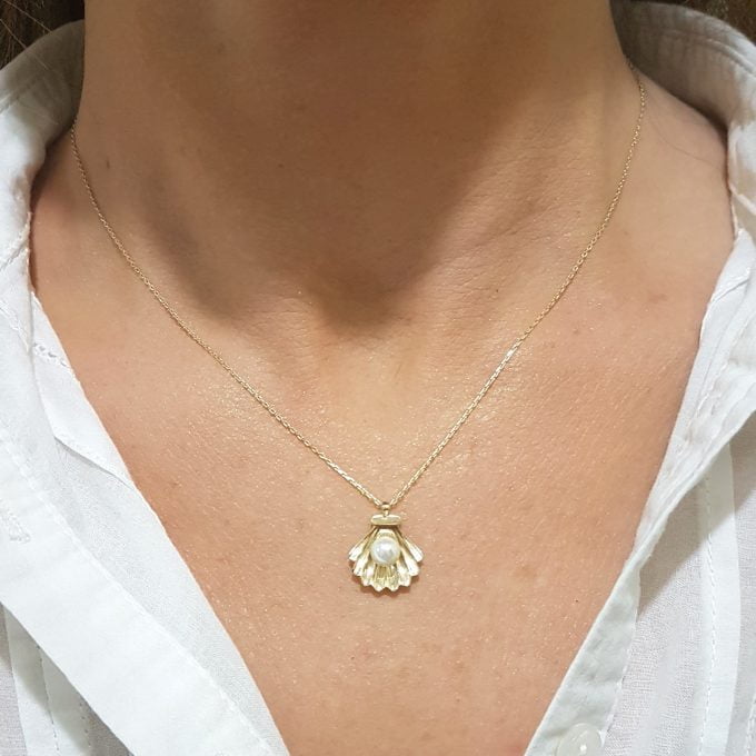 14K Real Solid Gold Seashell Design Decoreted with Pearl Charm Cute Dainty Delicate Trendy Pendant Necklace Best Birthday Gift for Women Jewelry Girlfriend Hawaii Beach Shell