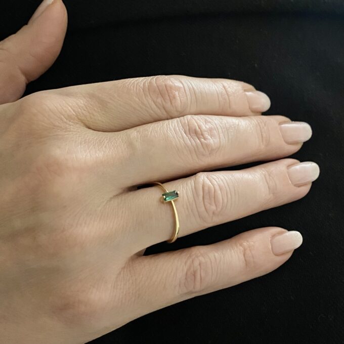 14K Solid Gold Baguette Emerald Ring for Women , CZ Baguette Cut Emerald Ring , May Birthstone Ring , Minimalist Ring , Promise Ring for mother